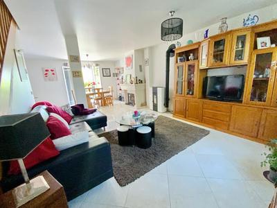 Maison - 115 m² - 6 pièces