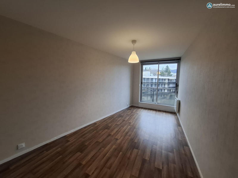 Appartement - 79 m² - 3 pièces