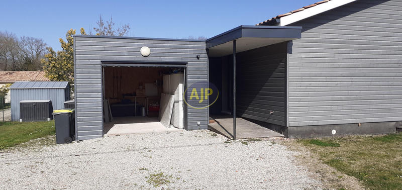 Maison - 93 m² - 5 pièces