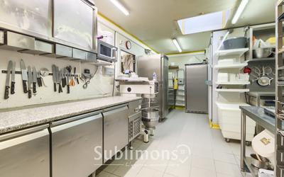 Fonds de commerce - 125 m²