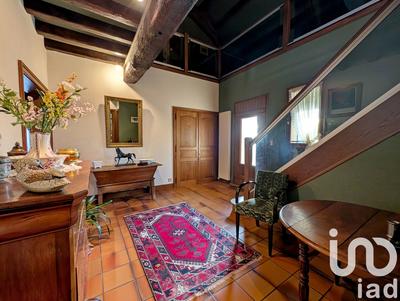 Maison - 213 m² - 9 pièces