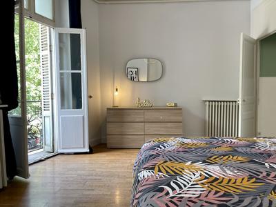 Appartement - 100 m² - 4 pièces