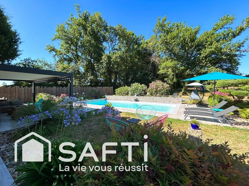 Maison - 223 m² - 8 pièces