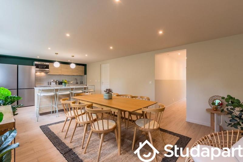 Chambre - 11 m² - 1 pièce