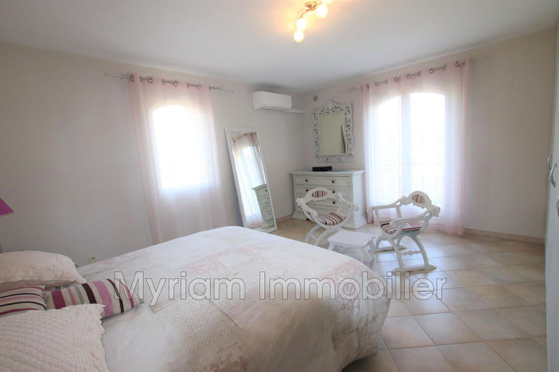 Maison - 290 m² - 5 pièces