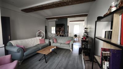 Maison traditionnelle - 122 m² - 4 pièces