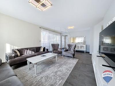 Maison - 178 m² - 6 pièces