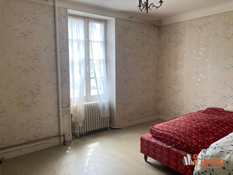 Maison - 163 m² - 8 pièces