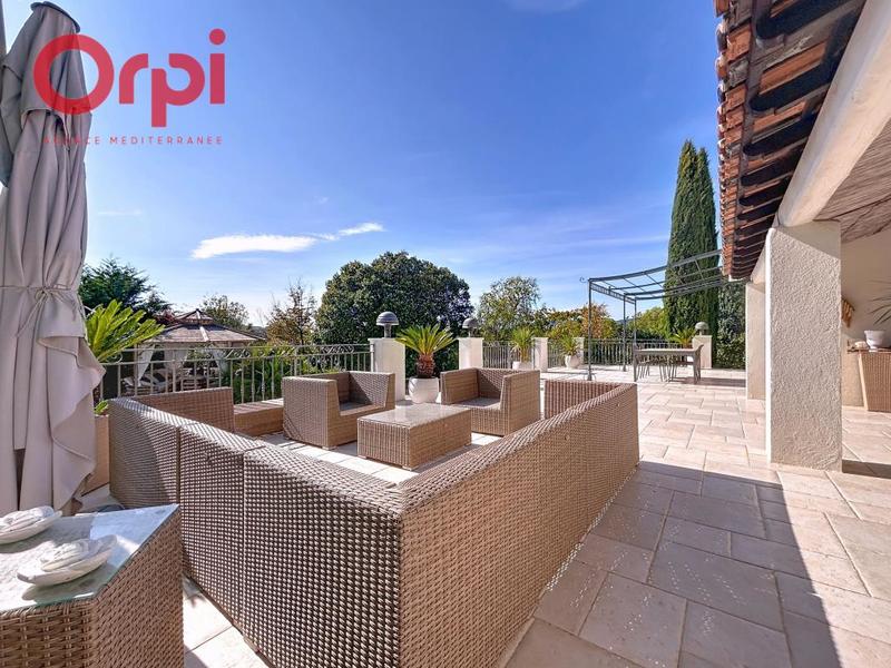 Villa - 186 m² - 5 pièces