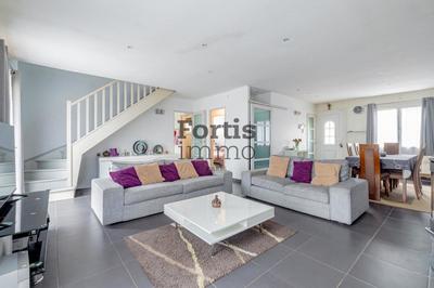 Maison - 126 m² - 5 pièces