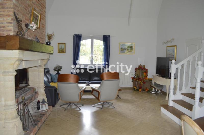 Demeure - 350 m² - 11 pièces