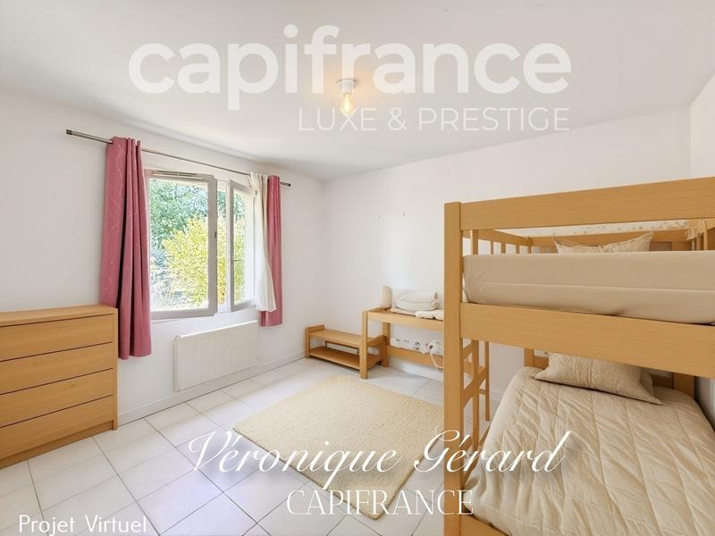 Propriété - 351 m² - 12 pièces