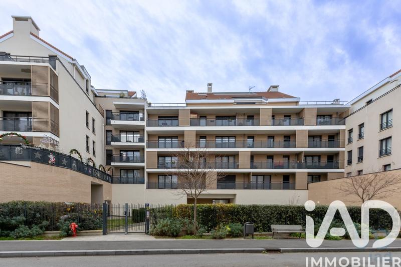 Appartement - 92 m² - 4 pièces