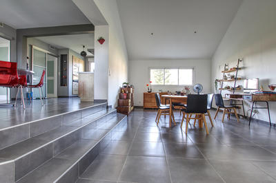 Maison - 207 m² - 7 pièces