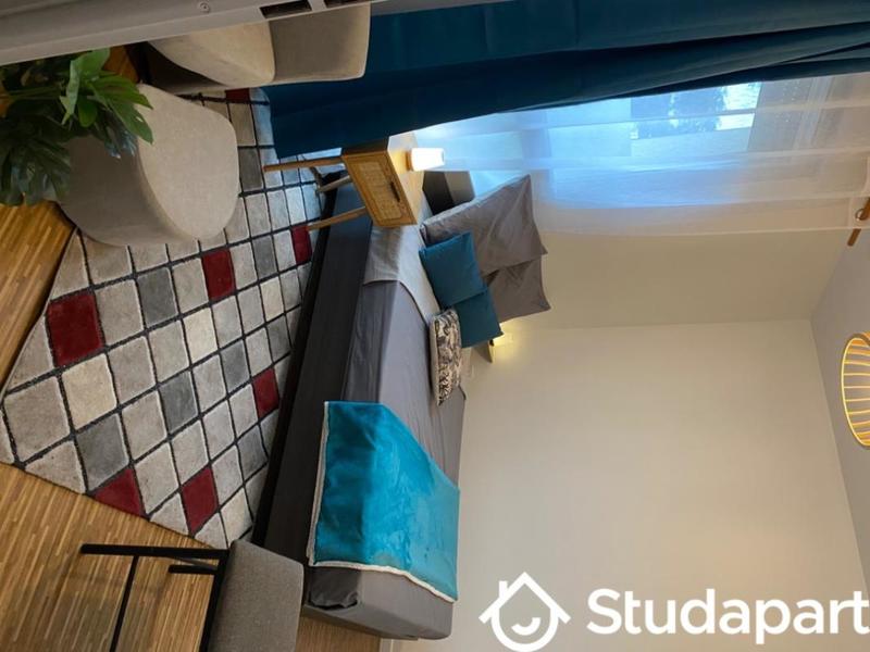 Chambre - 10 m² - 1 pièce