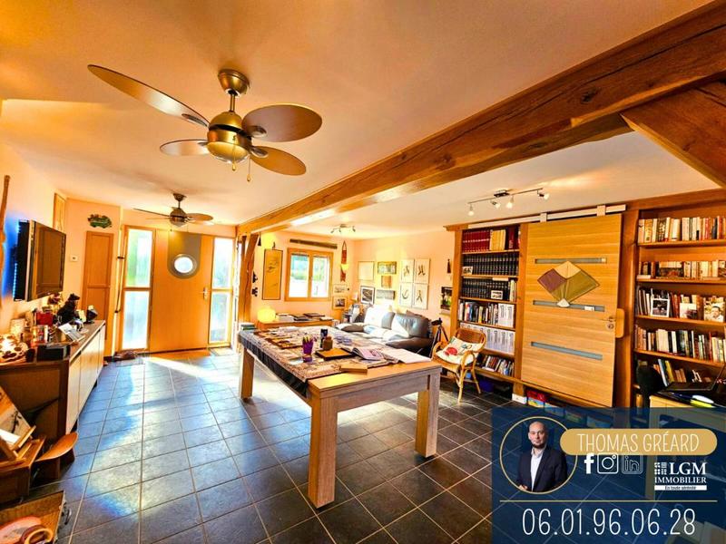 Maison - 180 m² - 6 pièces