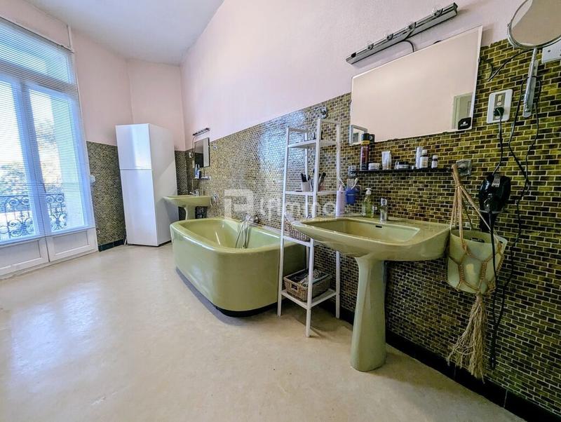 Maison - 167 m² - 7 pièces