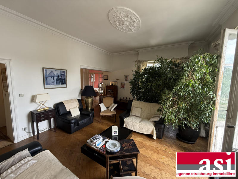 Appartement - 250 m² - 10 pièces