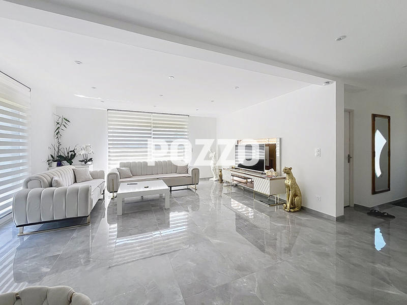 Maison - 139 m² - 6 pièces