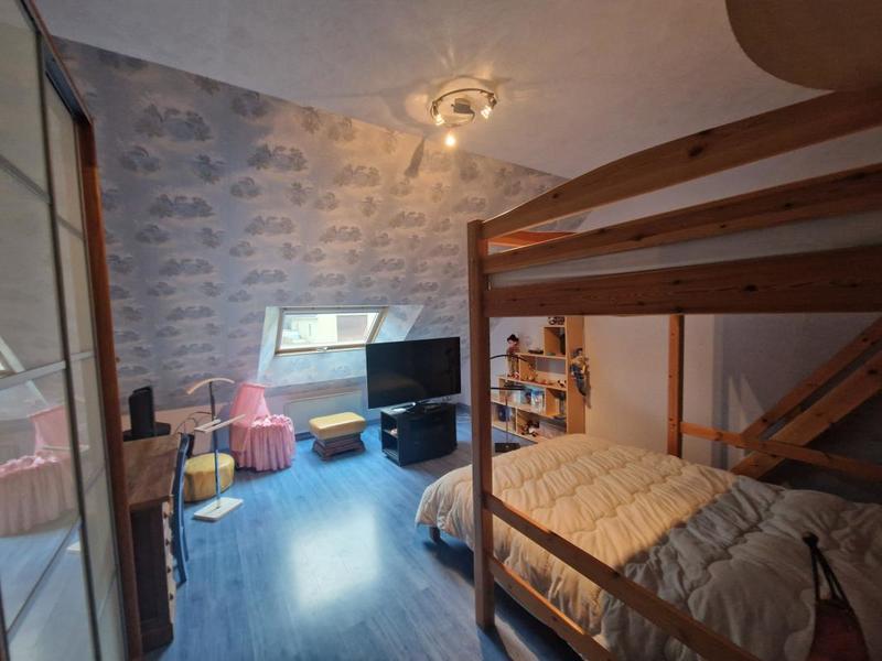 Maison - 186 m² - 7 pièces