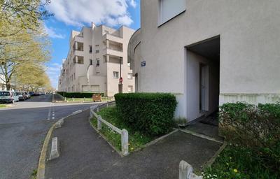 Bureau - 14 m² - 1 pièce