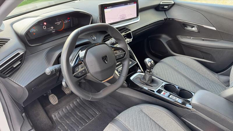 Peugeot 208 1.2 Puretech 100 Allure