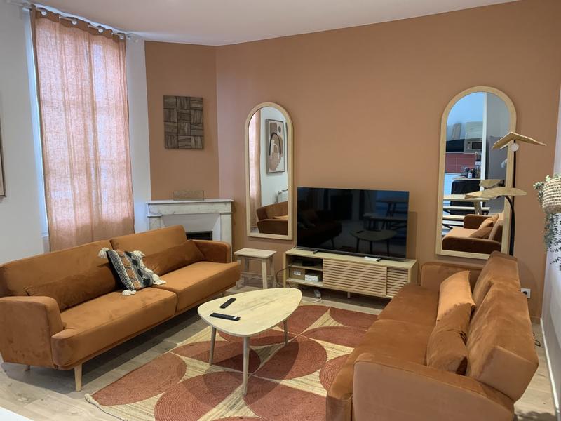 Maison - 350 m² - 15 pièces