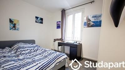 Chambre - 9 m² - 1 pièce