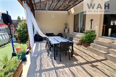 Villa - 90 m² - 4 pièces