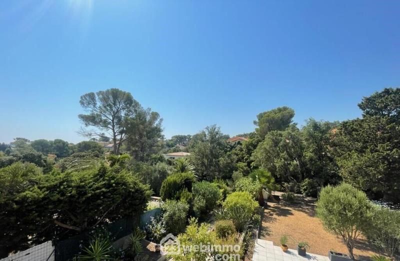 Villa - 182 m² - 8 pièces