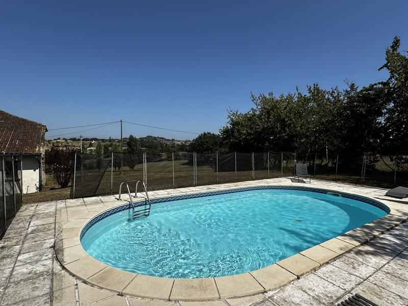 Maison traditionnelle - 200 m² - 6 pièces