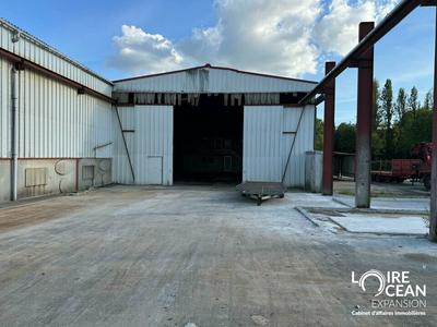 Entrepôt - 375 m²