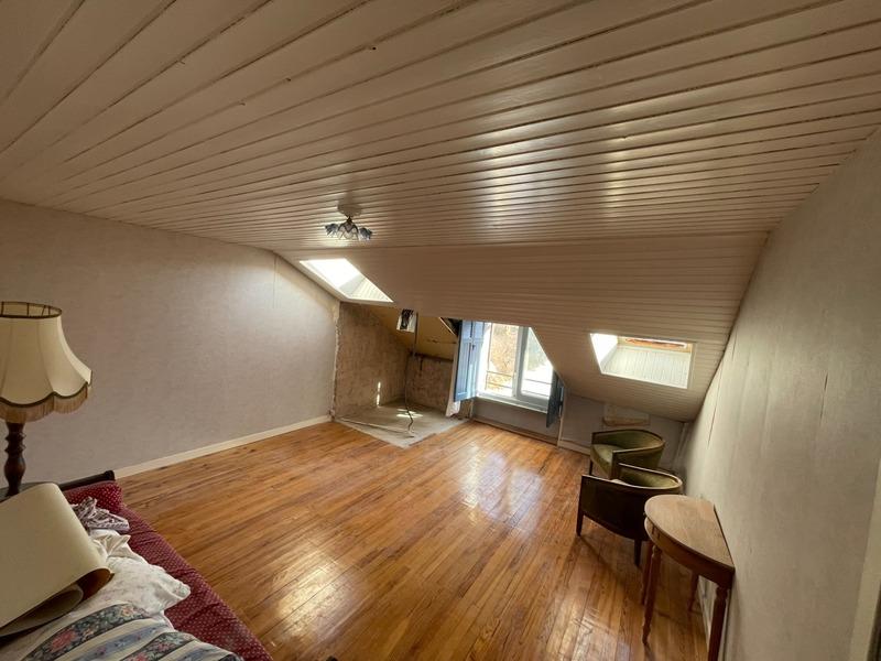 Maison - 95 m² - 3 pièces