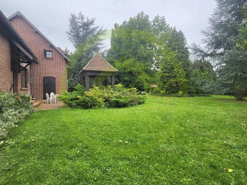 Maison - 218 m² - 6 pièces