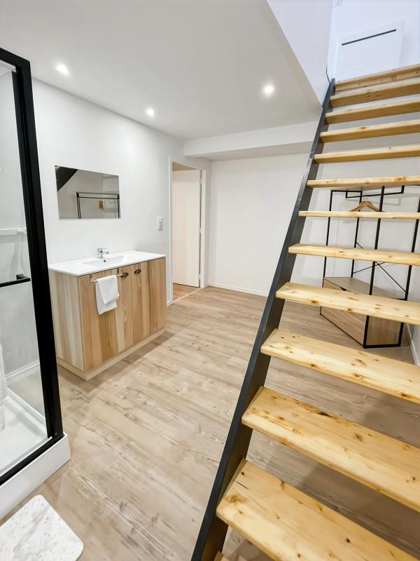 Appartement - 200 m² - 9 pièces