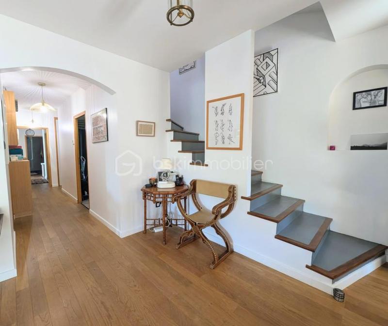 Villa - 189 m² - 6 pièces