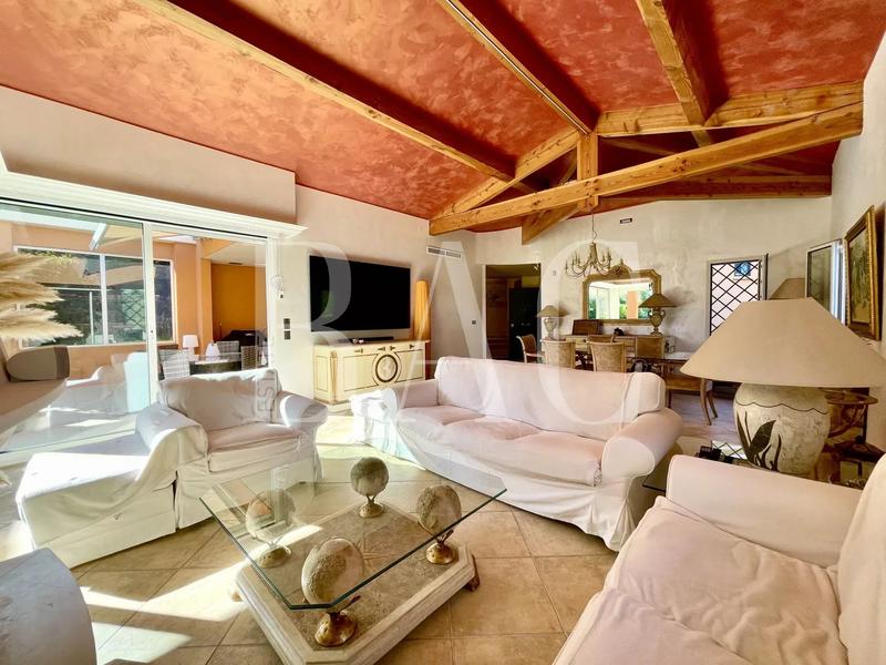 Villa - 140 m² - 5 pièces