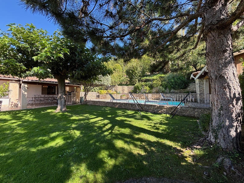 Villa - 148 m² - 6 pièces