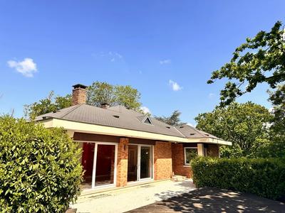 Maison - 240 m² - 6 pièces