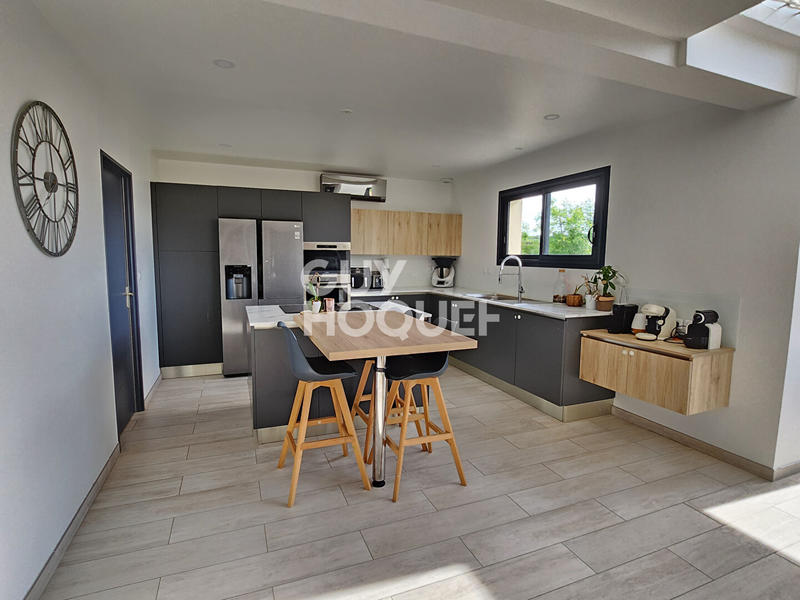 Maison - 144 m² - 6 pièces