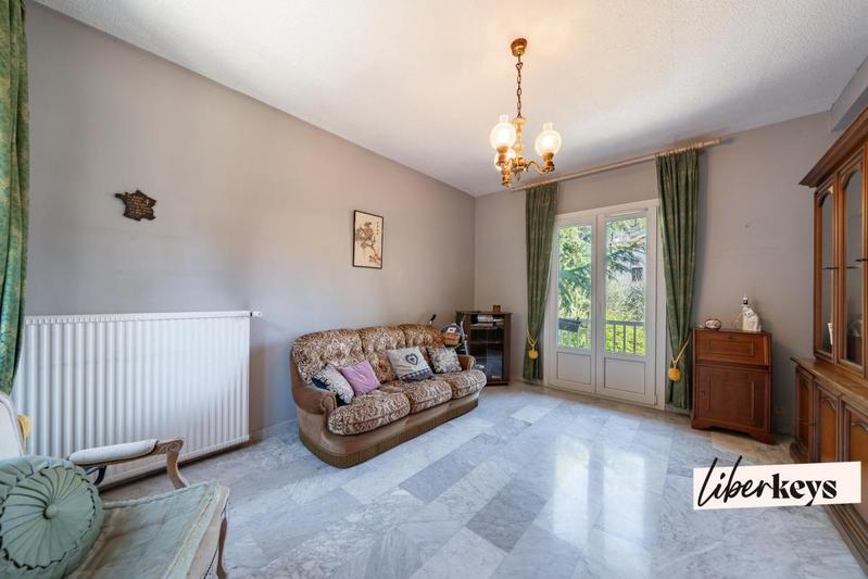 Appartement - 110 m² - 4 pièces