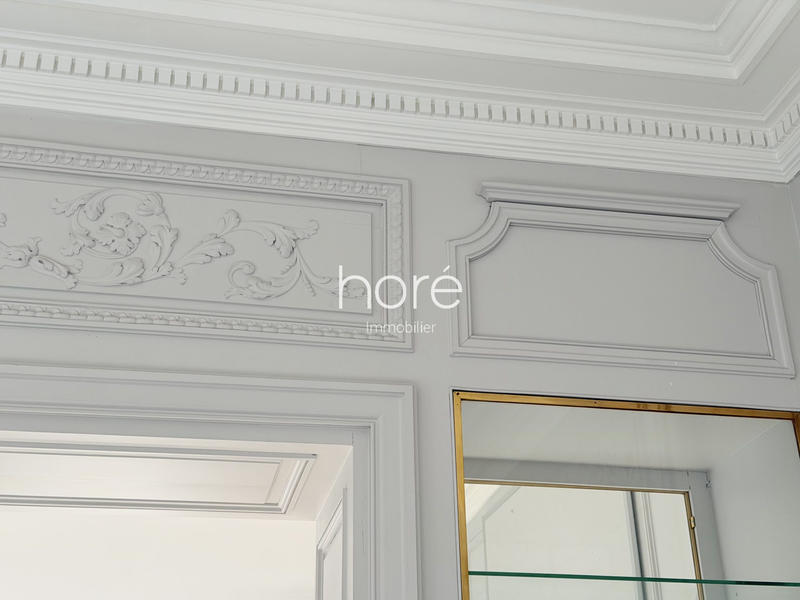 Maison - 290 m² - 9 pièces