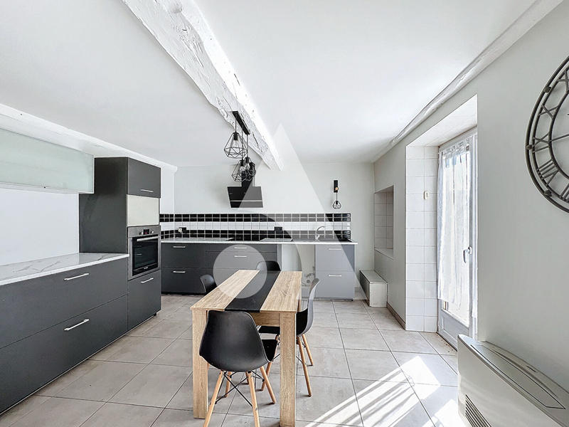 Maison - 143 m² - 5 pièces