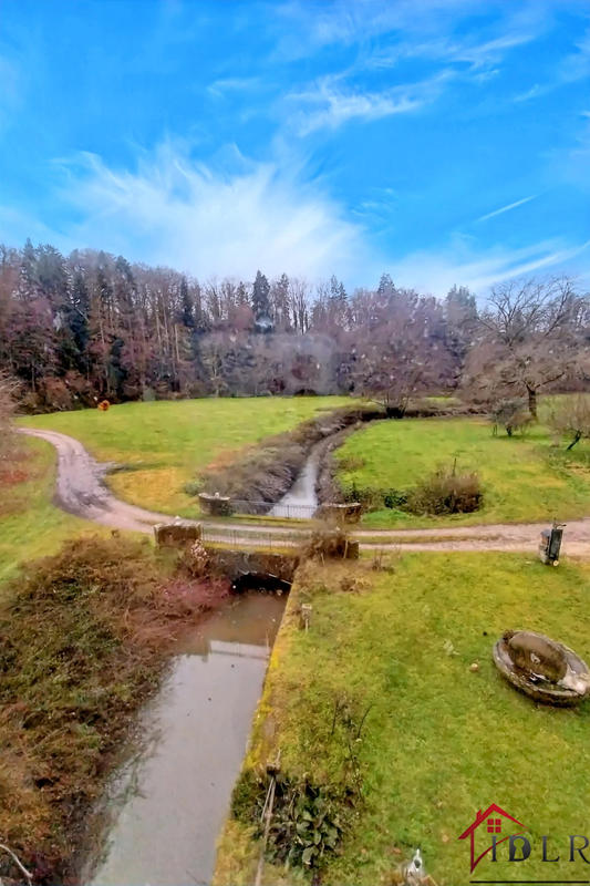 Maison - 300 m² - 7 pièces