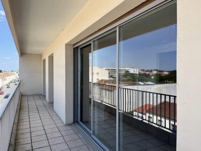 Appartement - 96 m² - 3 pièces