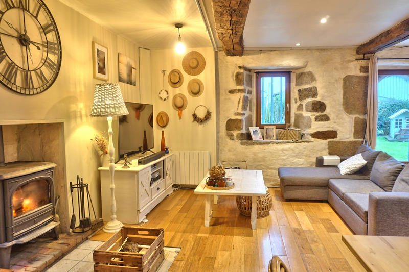 Maison - 90 m² - 3 pièces