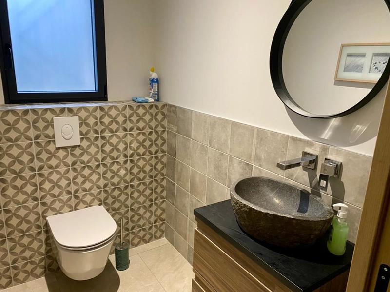 Maison - 266 m² - 8 pièces