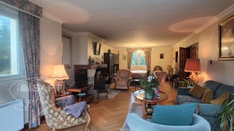 Maison - 162 m² - 7 pièces