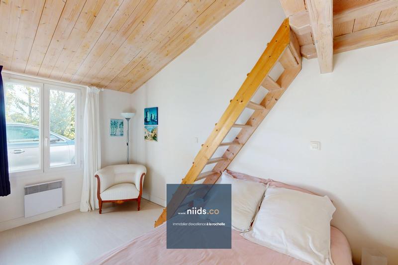 Maison - 214 m² - 7 pièces