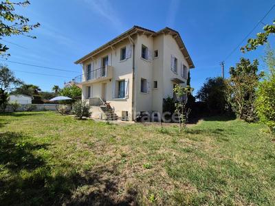 Maison - 190 m² - 7 pièces